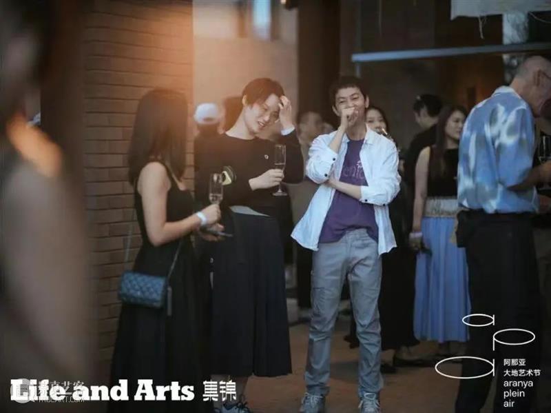 大地艺术节开幕|在阿那亚·金山岭,与艺术不期而遇 视频资讯 aranya 阿那亚 金山岭 艺术 山川 山谷 暑气 内心 世界 天光 云影 崇真艺客